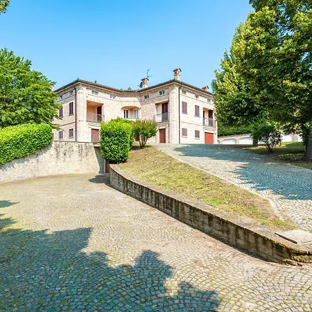 Cornelia , Entire With Private Pool Villa Corneliano d'Alba