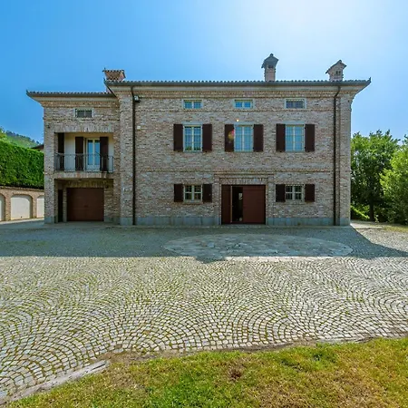 Cornelia , Entire With Private Pool