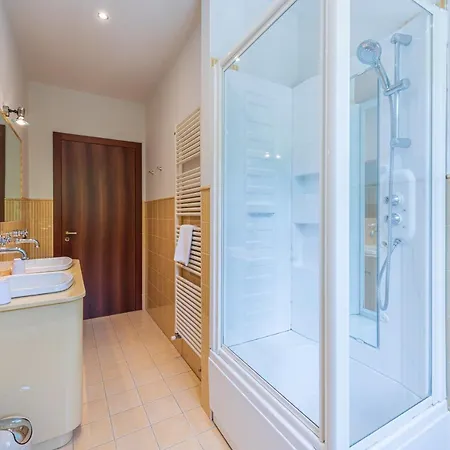 فيلة Cornelia , Entire With Private Pool Corneliano d'Alba