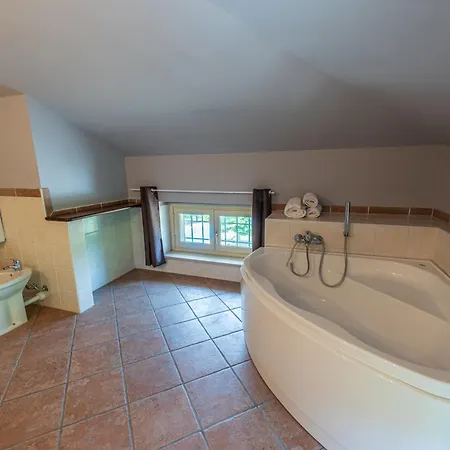 فيلة Cornelia , Entire With Private Pool Corneliano d'Alba