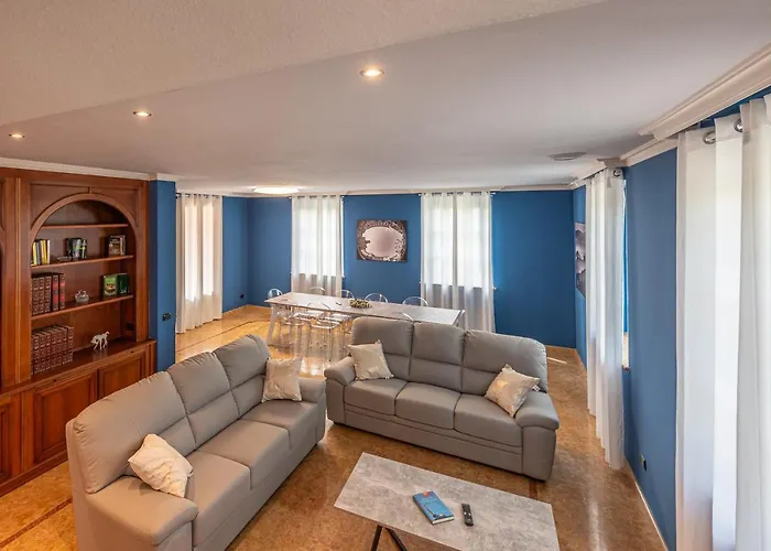 Villa Cornelia , Entire With Private Pool *