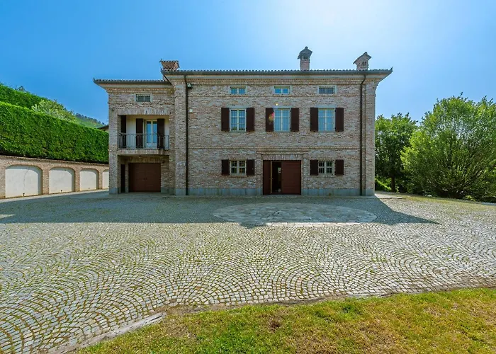 Cornelia , Entire With Private Pool