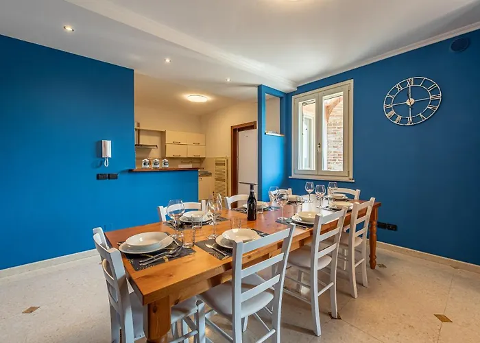 ヴィラ Cornelia , Entire With Private Pool *