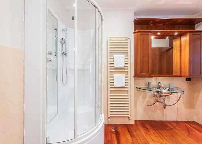 Cornelia , Entire With Private Pool Villa Corneliano d'Alba