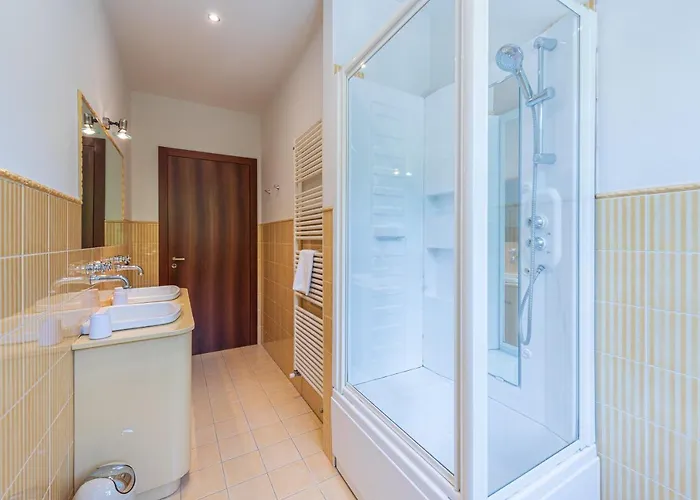 Villa Cornelia , Entire With Private Pool Corneliano d'Alba