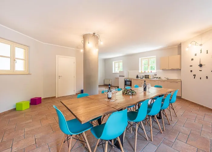 Cornelia , Entire With Private Pool