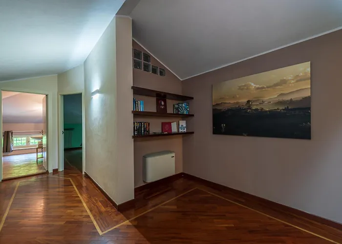 ヴィラ Cornelia , Entire With Private Pool Corneliano d'Alba