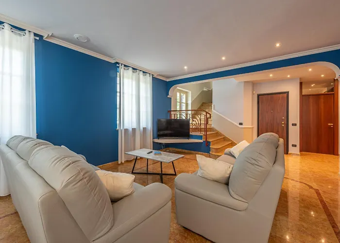 Cornelia , Entire With Private Pool Villa