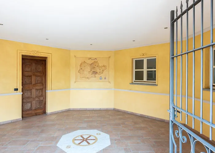 ヴィラ Cornelia , Entire With Private Pool Corneliano d'Alba